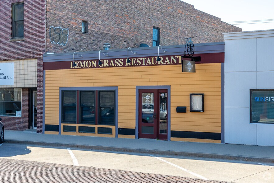 909 Main St, Adel, IA for sale - Primary Photo - Image 1 of 1