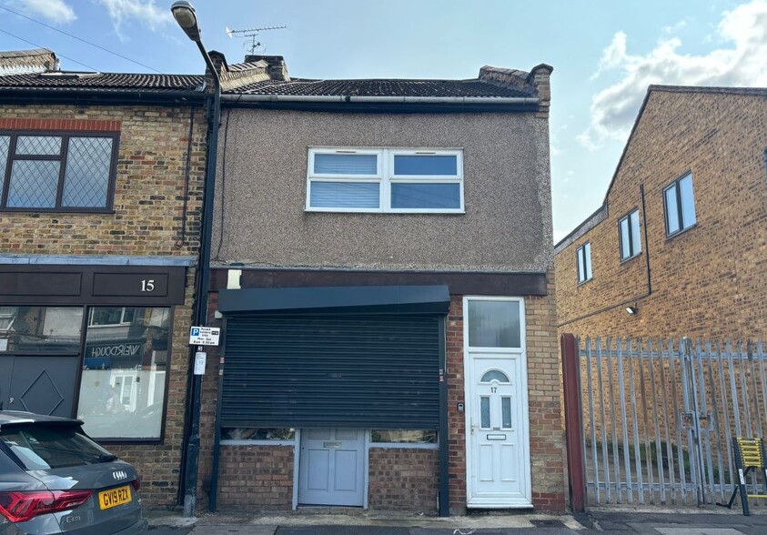 17 Station Rd, London for sale - Building Photo - Image 1 of 7