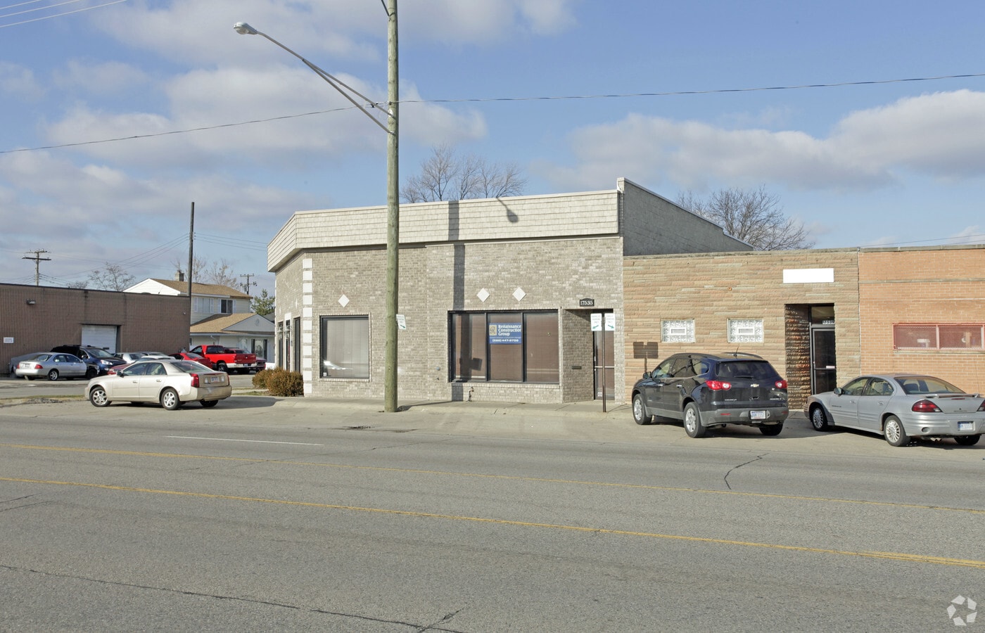 17535 E 9 Mile Rd, Eastpointe, MI 48021 Property Record