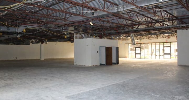 267 Boston Rd, North Billerica, MA for lease - Interior Photo - Image 2 of 8