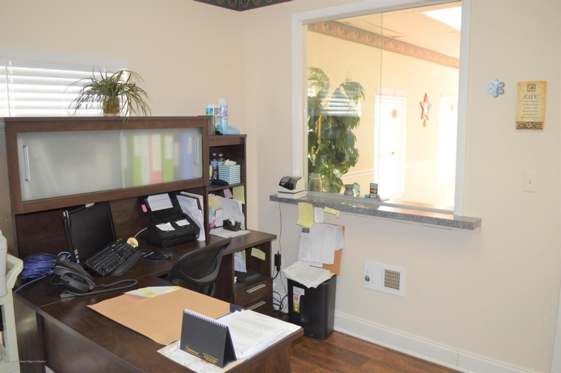 1140 Burnt Tavern Rd, Brick, NJ 08724