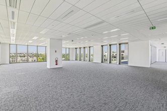 7-9 Rue Henri Sainte Claire Deville, Rueil-Malmaison for lease Interior Photo- Image 2 of 7