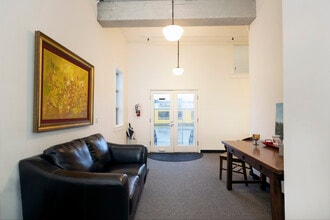 1430-1438 Elliott Ave W, Seattle, WA for lease Lobby- Image 2 of 6