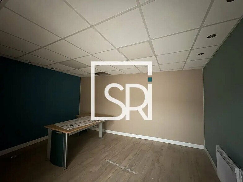 Office in Clermont-Ferrand for lease - Building Photo - Image 3 of 10