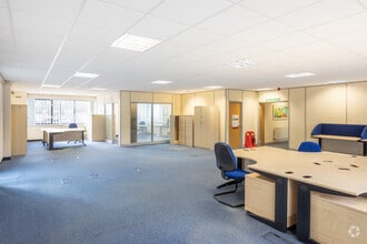 17-18 Thorney Leys Park, Witney for lease Interior Photo- Image 2 of 9