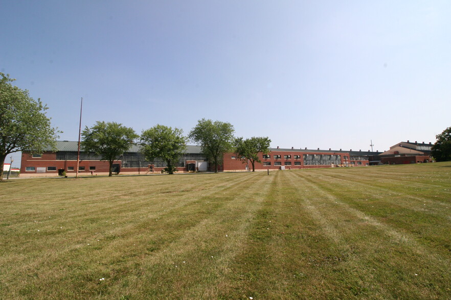 4400 New Haven Ave, Fort Wayne, IN for lease - Primary Photo - Image 2 of 11