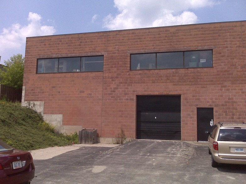 1585 Victoria St N, Kitchener, ON for lease - Building Photo - Image 2 of 5