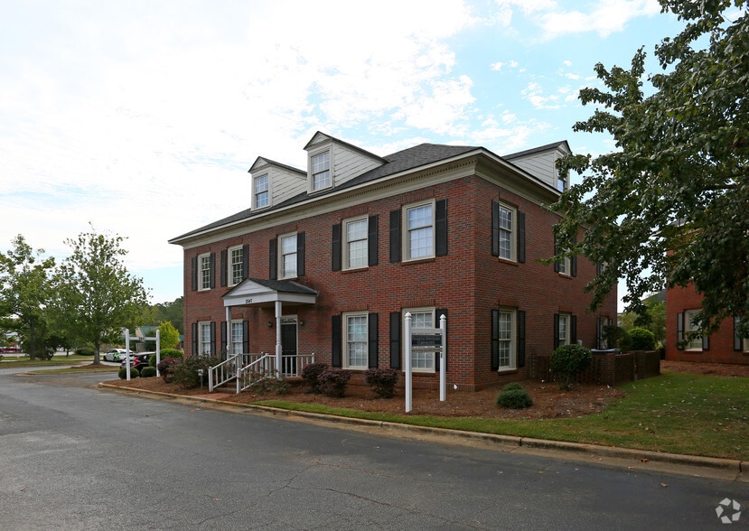 2547 Lafayette Plaza Dr, Albany, GA for lease - Building Photo - Image 3 of 16