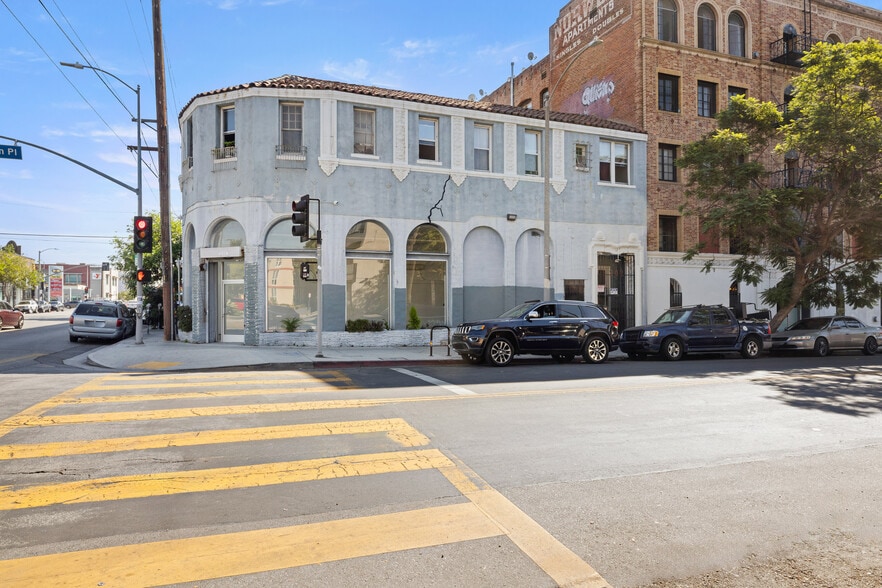 4356-4378 W 3rd St, Los Angeles, CA for lease - Building Photo - Image 2 of 16