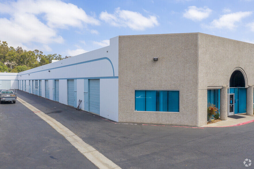 4065 Oceanside Blvd, Oceanside, CA for lease - Building Photo - Image 3 of 14