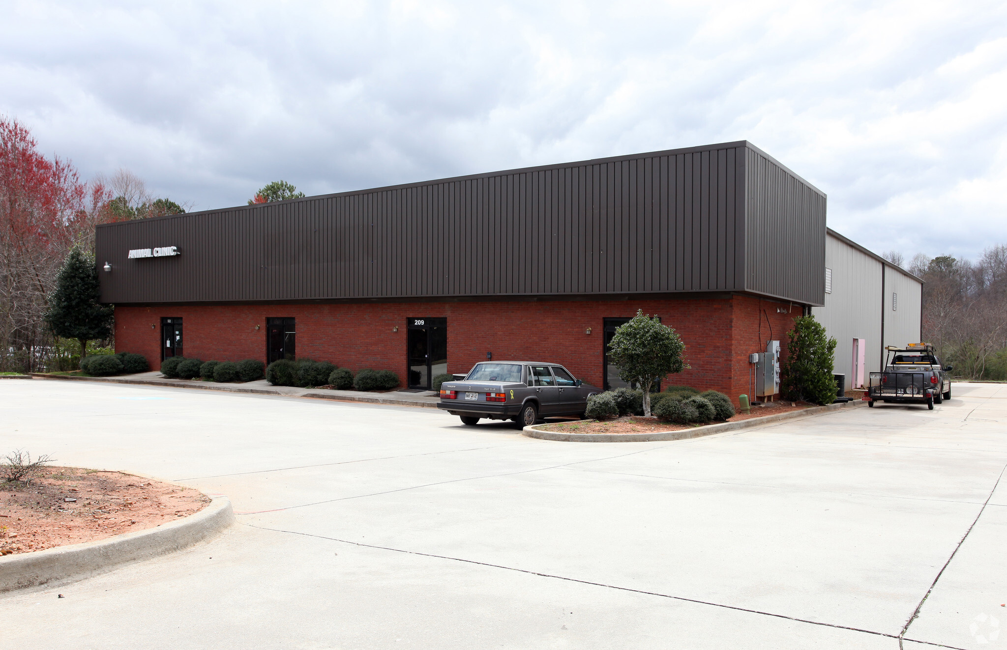 205-211 Mcdonough Pky, Mcdonough, GA for lease Primary Photo- Image 1 of 12