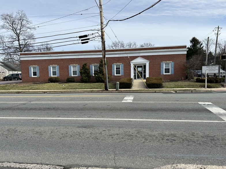 1107 Main St, Lansdale, PA for lease - Building Photo - Image 1 of 4