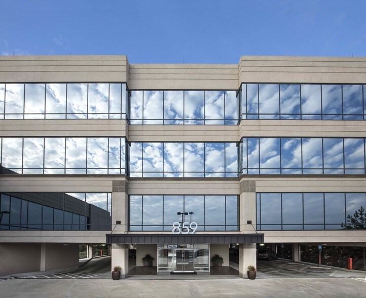 859 Mount Vernon Hwy NE, Atlanta, GA for sale - Building Photo - Image 1 of 1