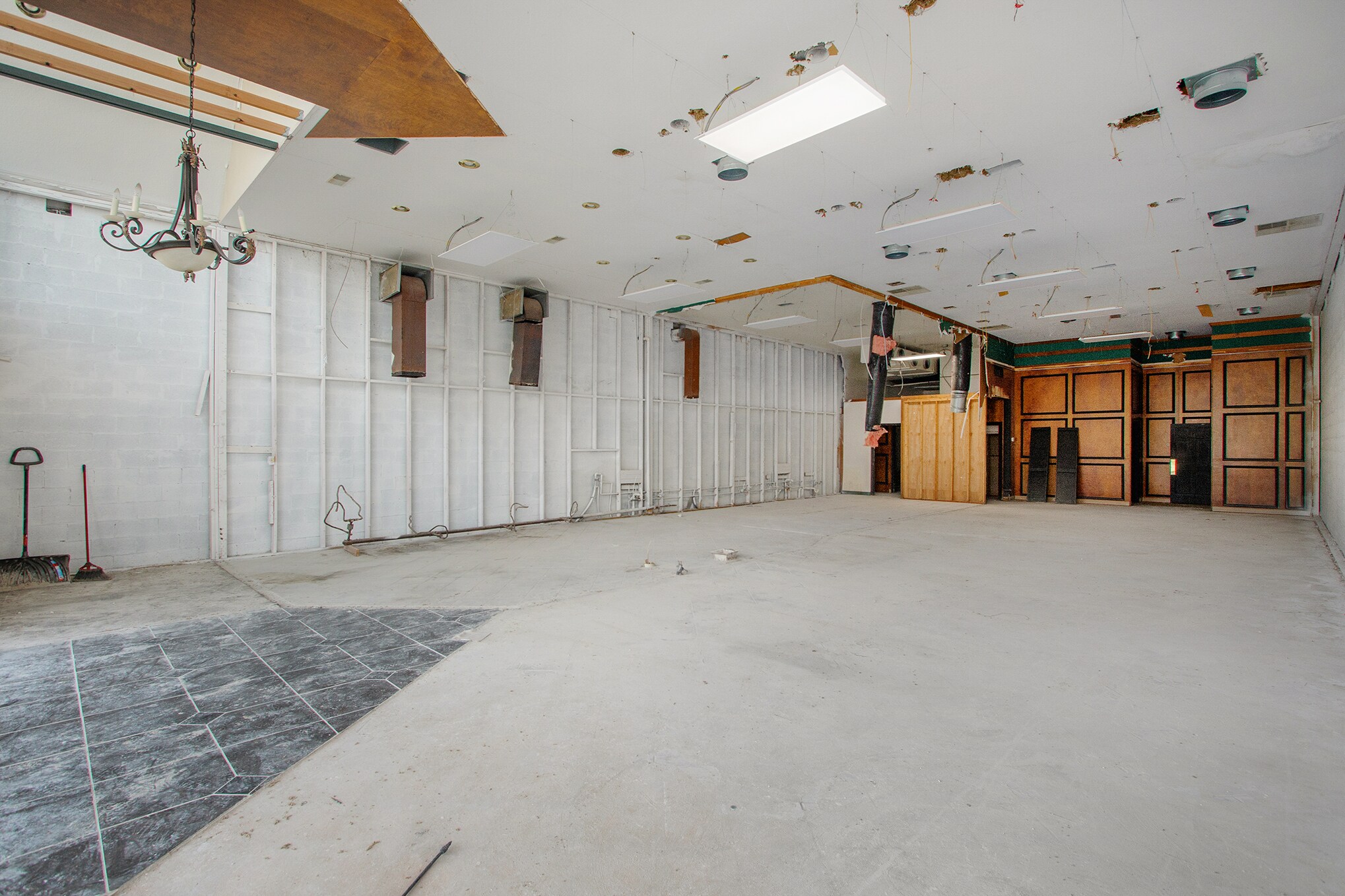 5030 Coldwater Rd, Flint, MI 48506 Genesee Twp 3 Unit 8100 Sq ft