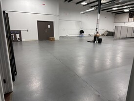 297 Industrial Park Dr, Lawrenceville GA - Warehouse