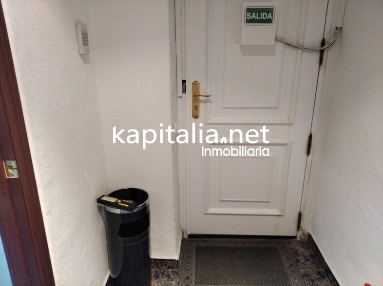 Retail in València, Valencia for sale - Building Photo - Image 3 of 13