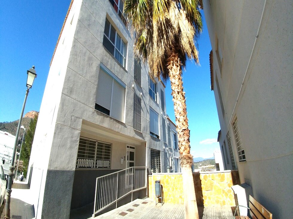 Retail in Mislata for sale Building Photo- Image 1 of 11