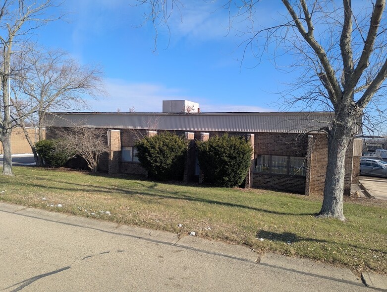 88 Westpark Rd, Centerville, OH for sale - Building Photo - Image 1 of 7