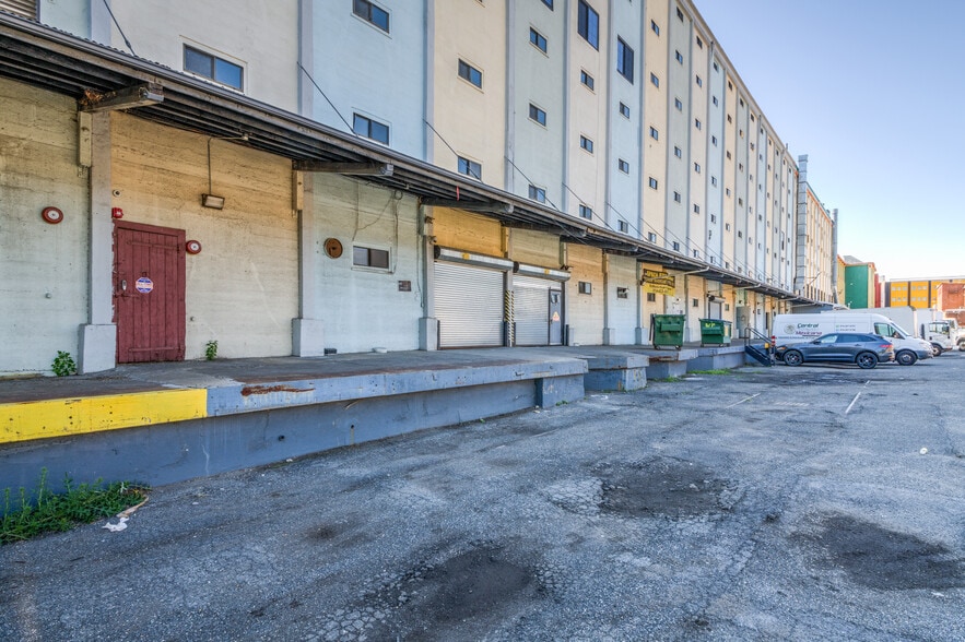 179 Saw Mill River Rd, Yonkers, NY for lease - Building Photo - Image 2 of 6