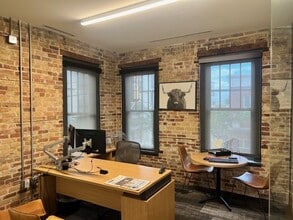 1902 N Avenida Republica de Cuba, Tampa, FL for lease Interior Photo- Image 2 of 6