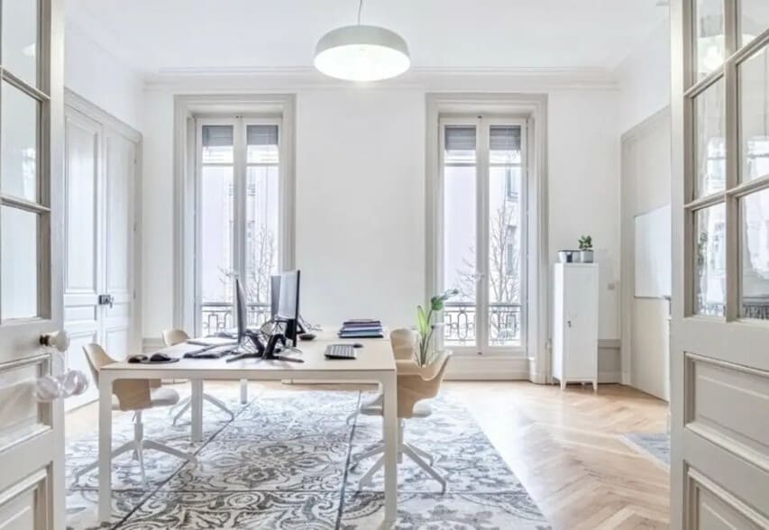 Office in Paris for lease - Interior Photo - Image 1 of 4