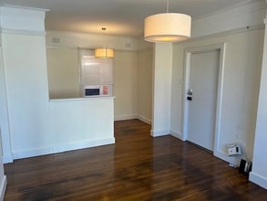 135 Crown St, Wollongong for lease Interior Photo- Image 2 of 3