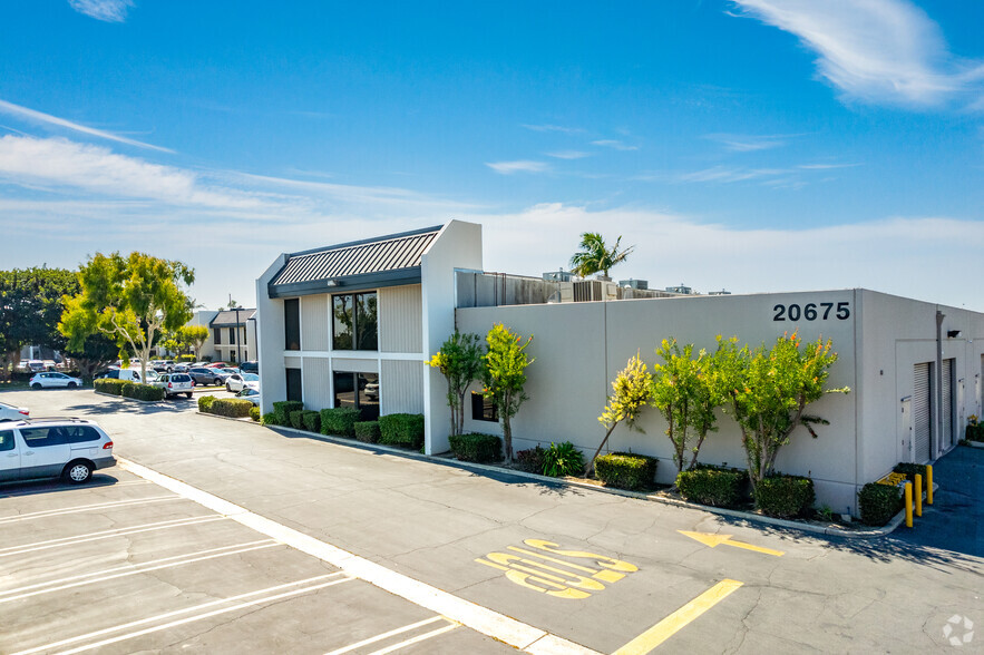 20675 S Western Ave, Torrance, CA for lease - Building Photo - Image 2 of 3