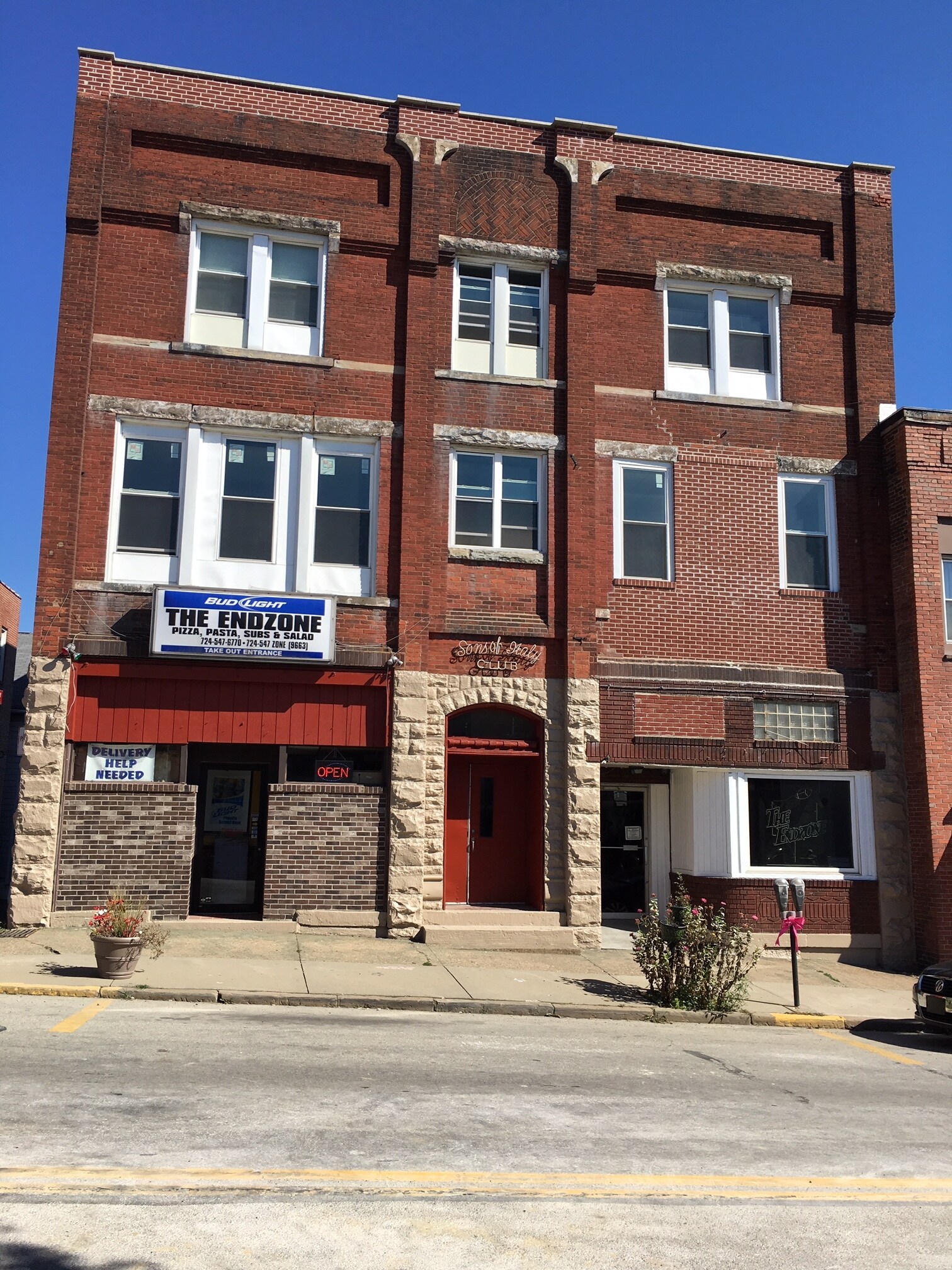 512-514 W Main St, Mount Pleasant, PA for lease Building Photo- Image 1 of 1
