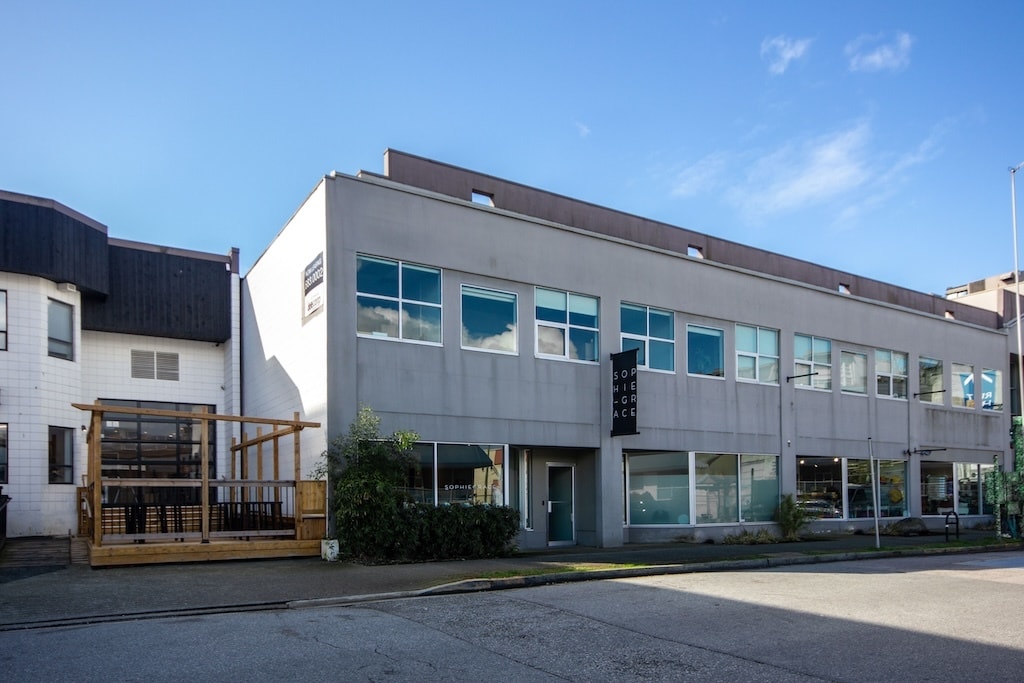 386-390 W 8th Ave, Vancouver, BC for lease Building Photo- Image 1 of 4