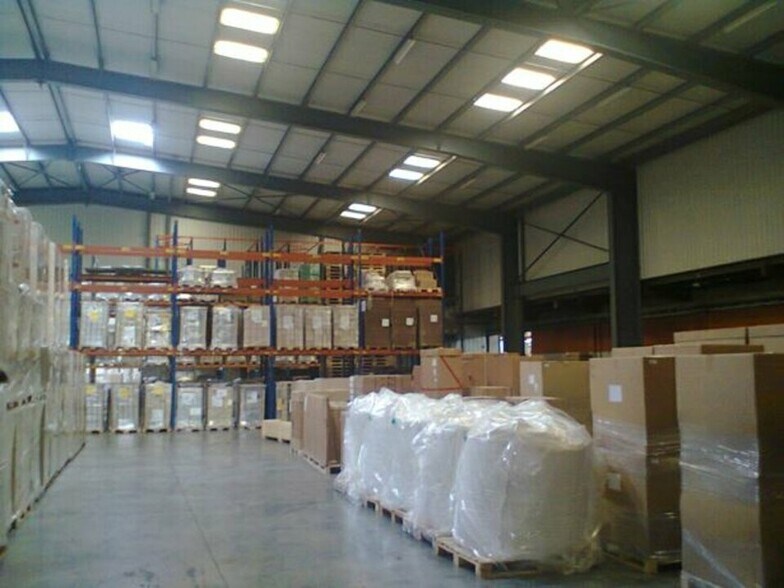 Industrial in Vallet for sale - Building Photo - Image 2 of 5