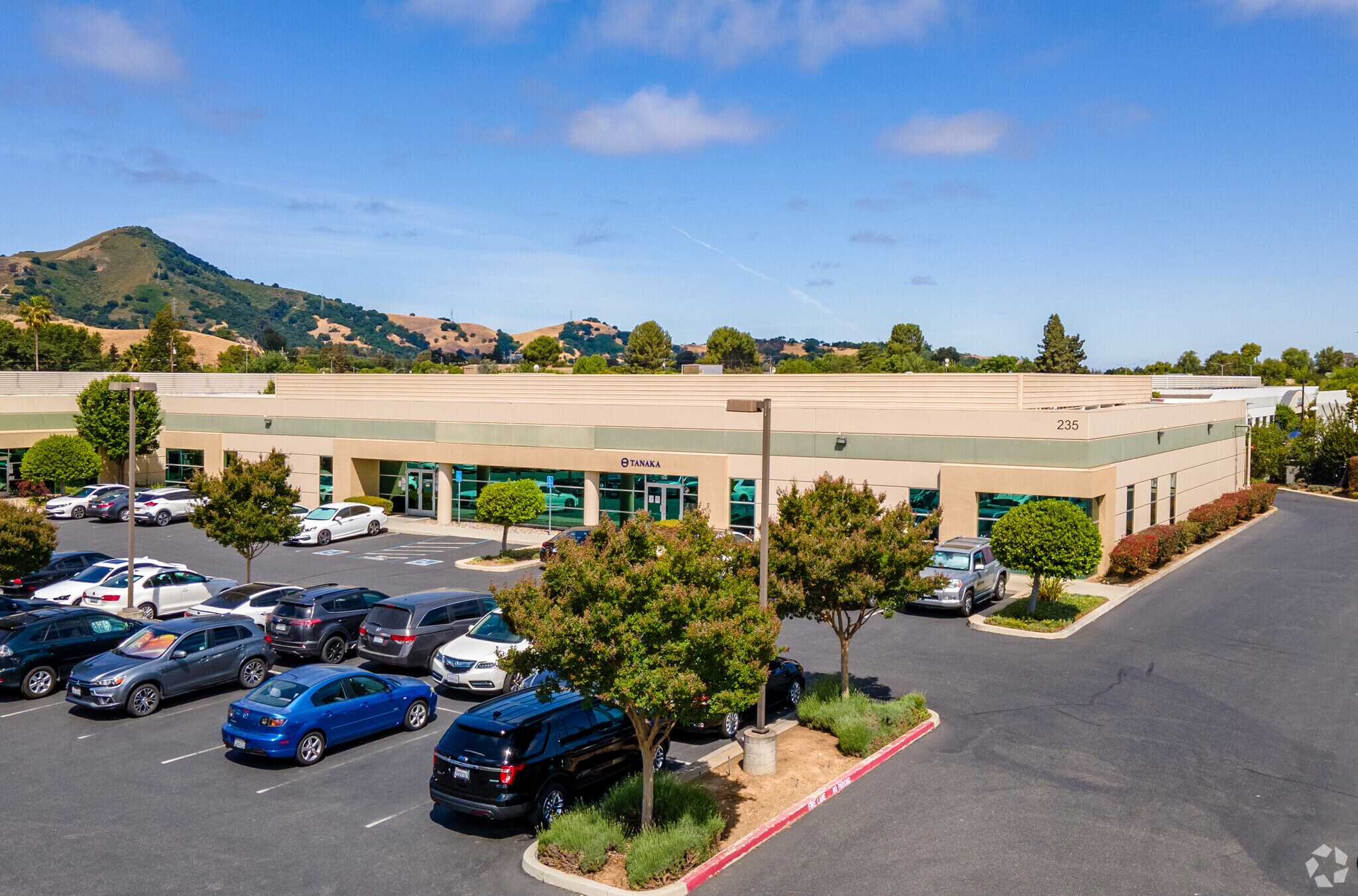 235 Vineyard Ct, Morgan Hill, CA for lease Building Photo- Image 1 of 4