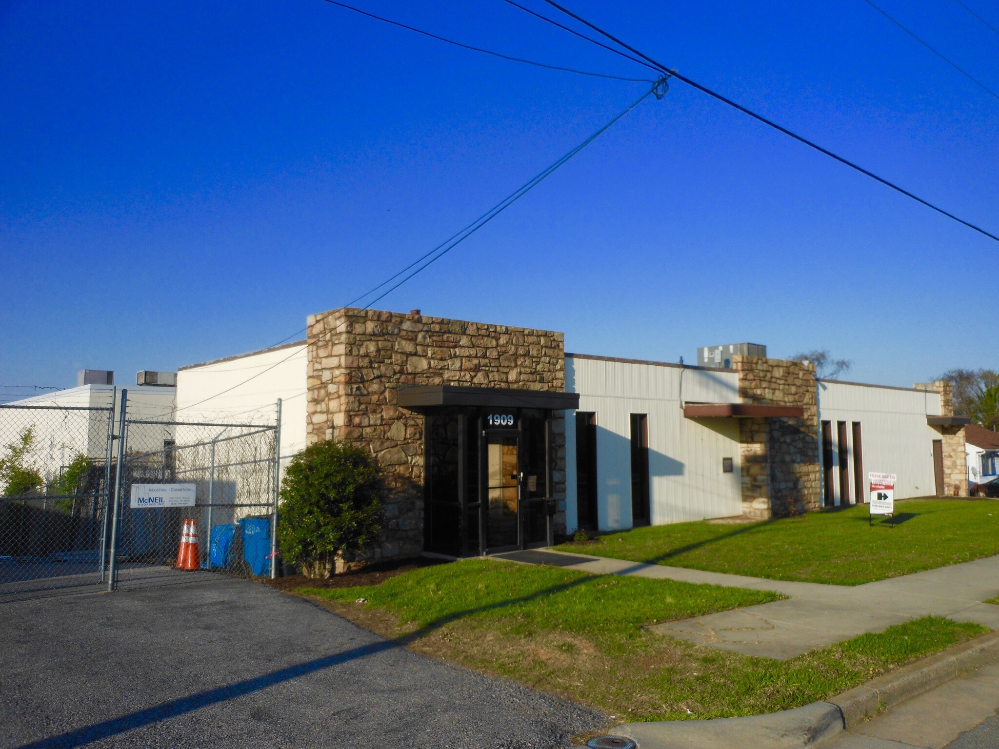 1909 Salem Ave, Roanoke, VA for sale Building Photo- Image 1 of 1