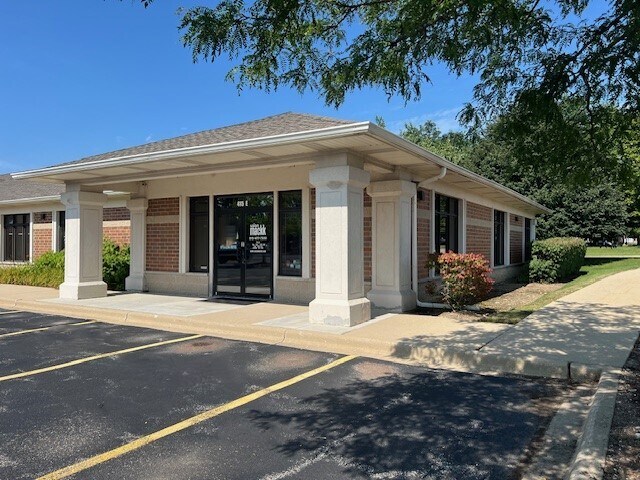 415 E Congress Pky, Crystal Lake, IL for sale Building Photo- Image 1 of 1