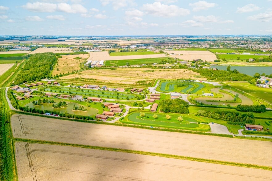 Five House Ln, Boston for sale - Primary Photo - Image 1 of 1