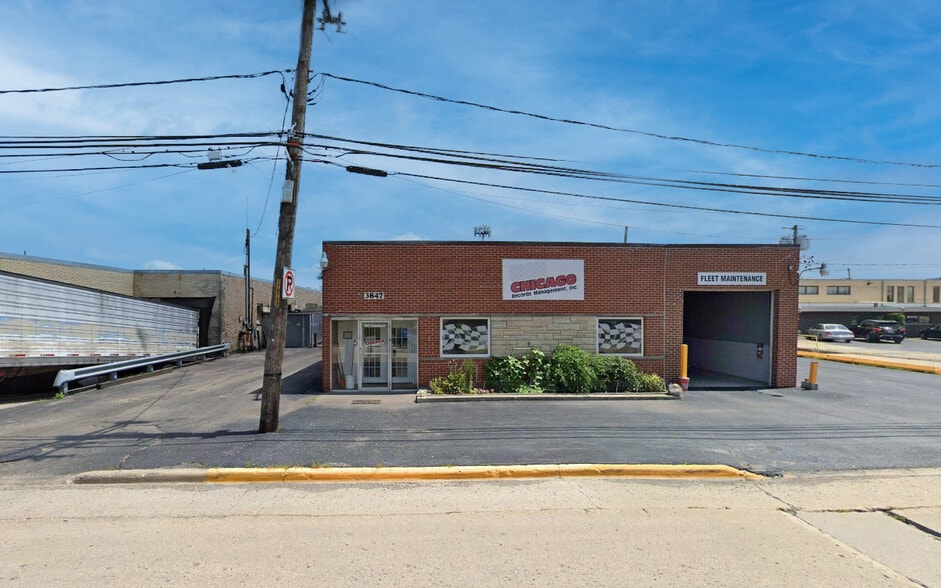 3847 Carnation St, Franklin Park, IL for sale - Primary Photo - Image 2 of 4