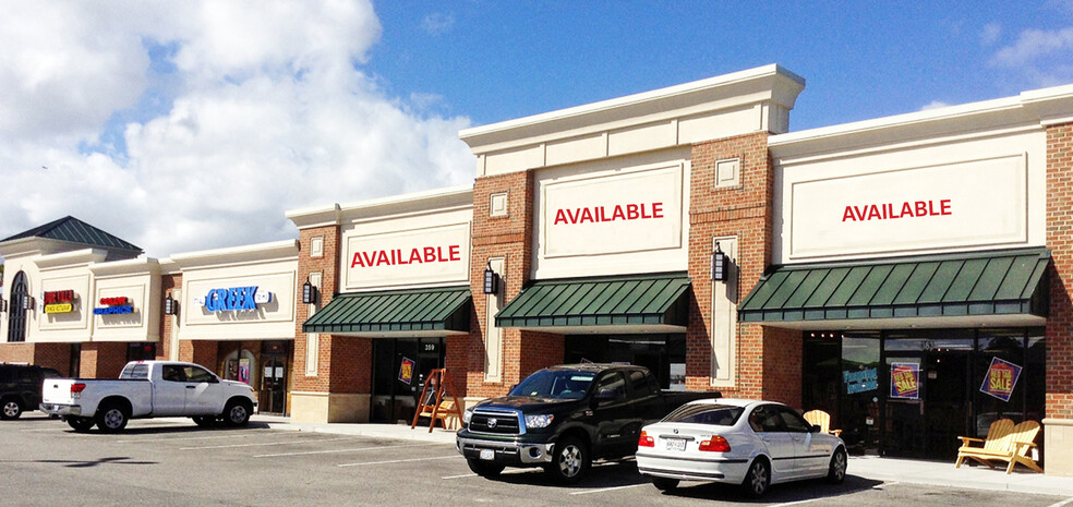 353-379 Independence Blvd, Virginia Beach, VA for lease - Building Photo - Image 1 of 3