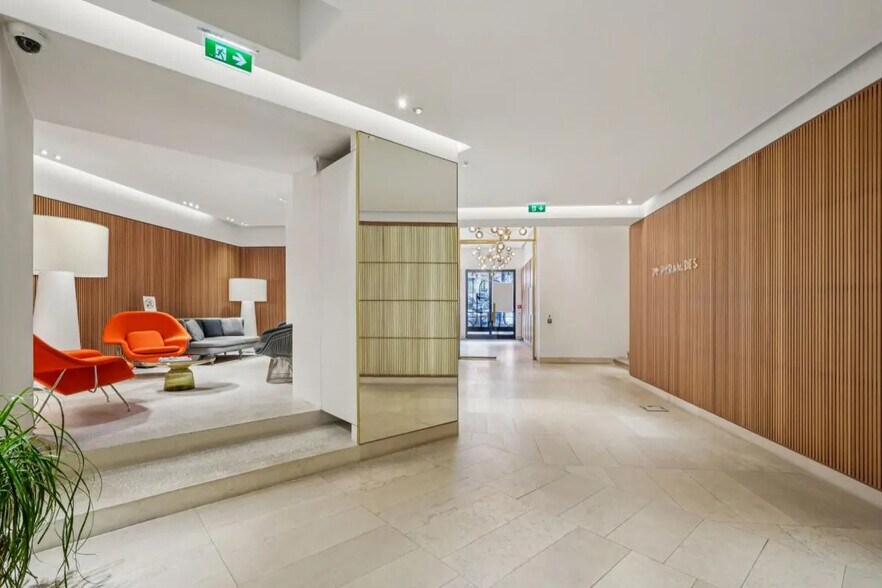 29 Rue Des Pyramides, Paris for lease - Lobby - Image 3 of 20