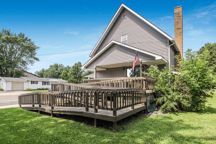 104 E Barker St, Rice Lake, WI for sale - Building Photo - Image 2 of 26