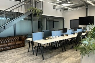 29-33 Vespasian Rd, Southampton for lease Interior Photo- Image 2 of 6