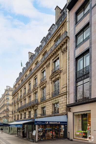 Office in Paris for lease - Building Photo - Image 3 of 3