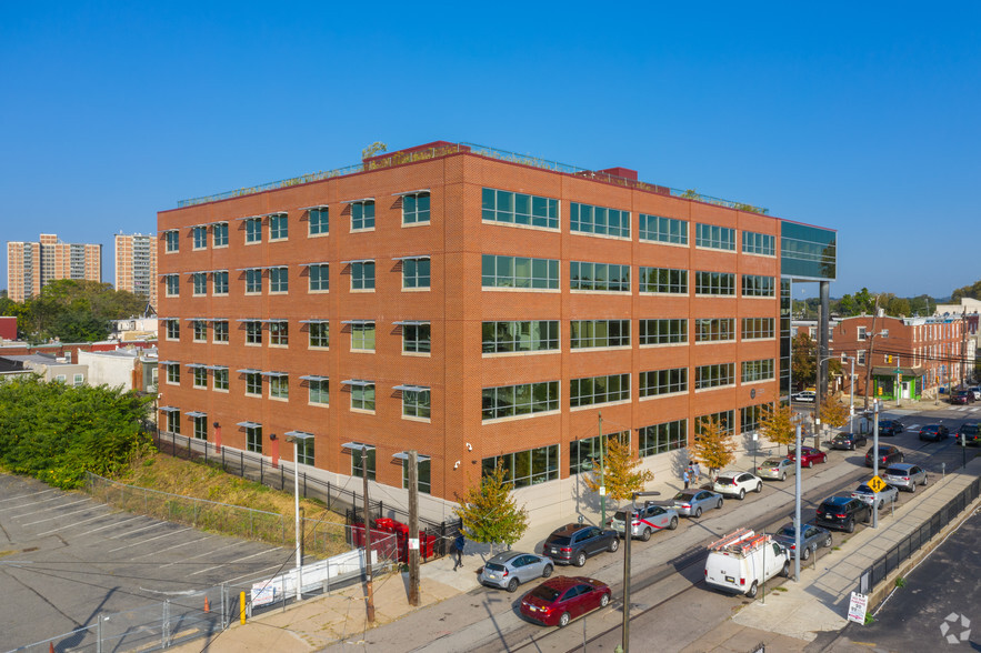 30 N 41st St, Philadelphia, PA for lease - Building Photo - Image 2 of 3