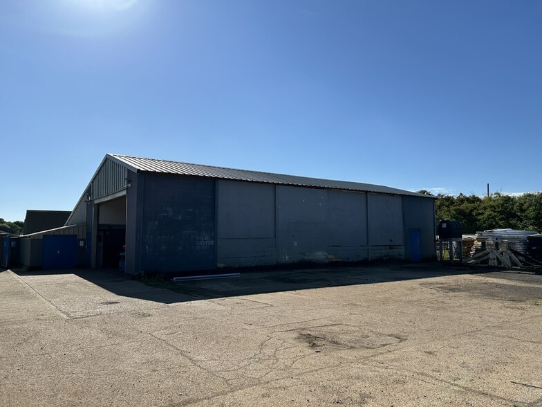 Unit 1 Silfield Rd, Wymondham for lease - Primary Photo - Image 1 of 2