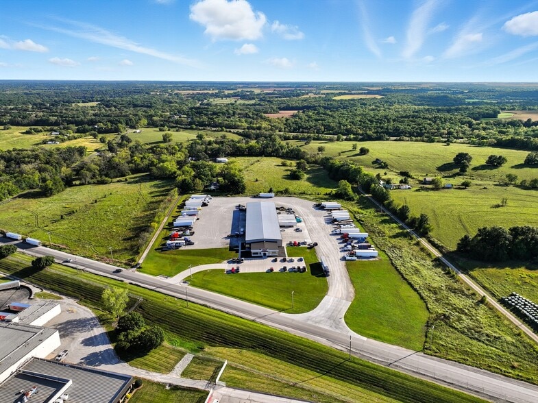 19518 Whitfield Rd, Sedalia, MO for sale - Aerial - Image 2 of 28