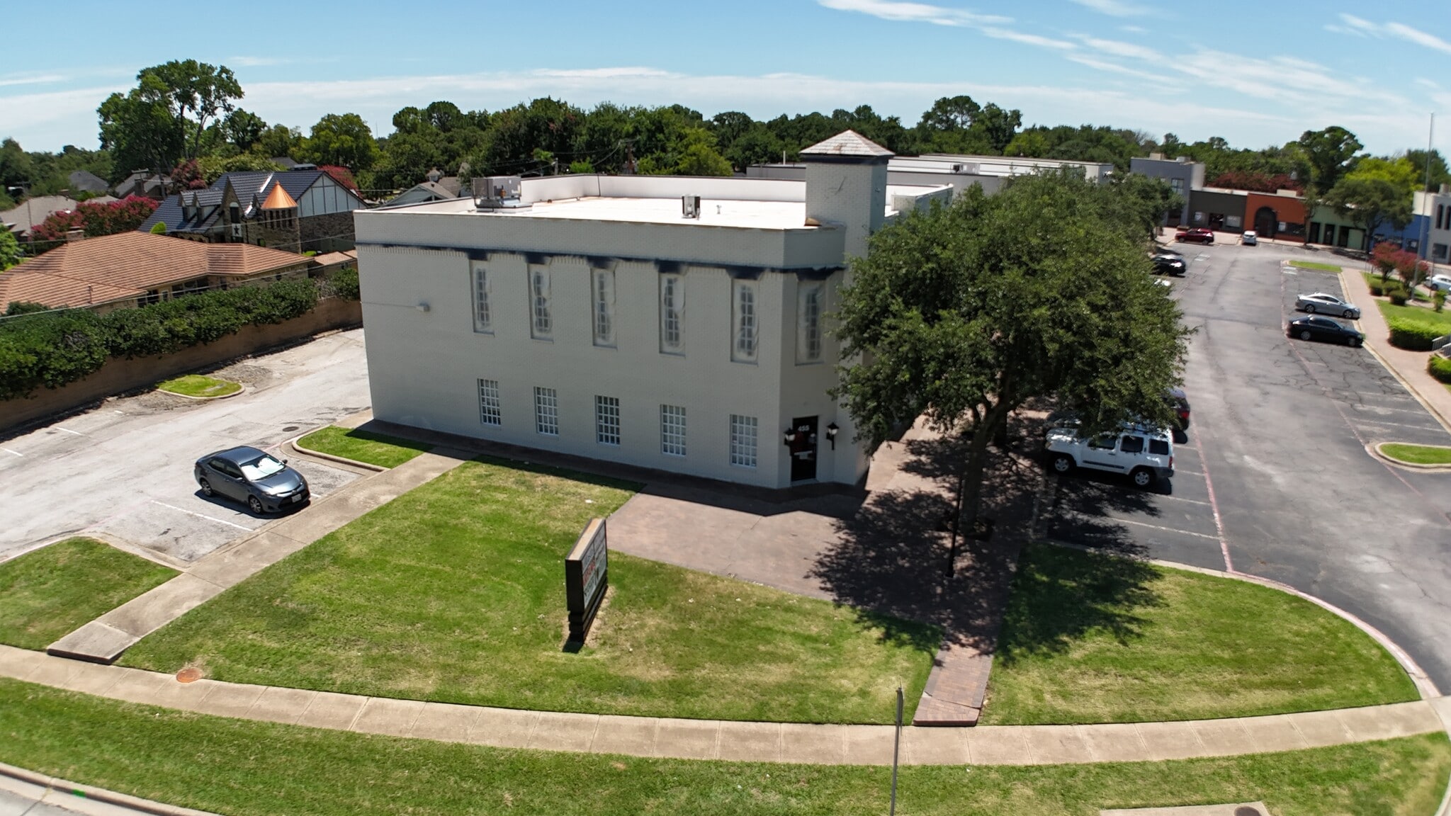 455-499 W Harwood Rd, Hurst, TX for lease Building Photo- Image 1 of 1