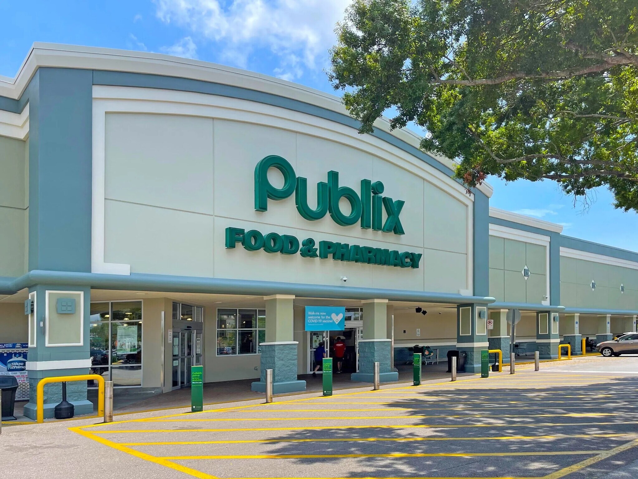 3901-4017 Manatee Ave W, Bradenton, FL for sale Primary Photo- Image 1 of 1