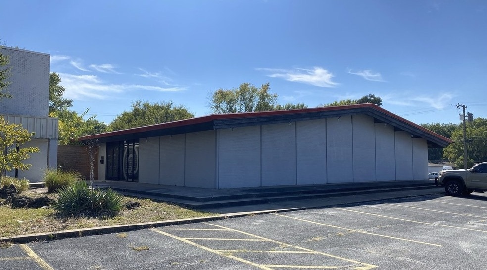 1036 W Sunshine St, Springfield, MO for sale Building Photo- Image 1 of 14