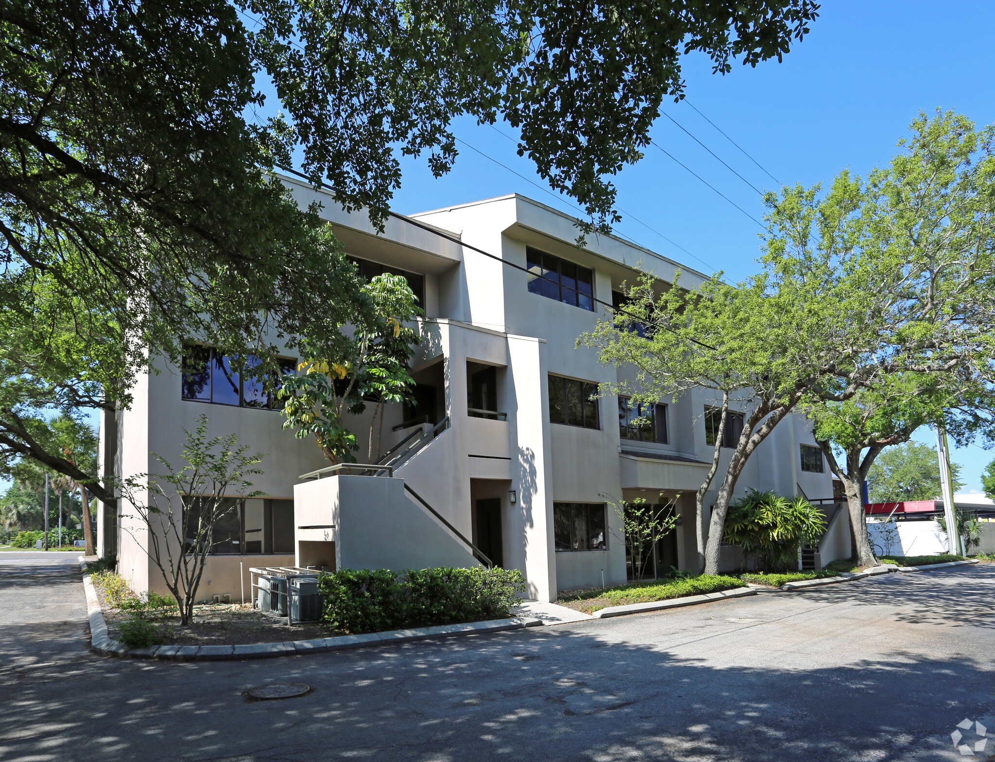 3333 W Kennedy Blvd, Tampa, FL for sale Building Photo- Image 1 of 23