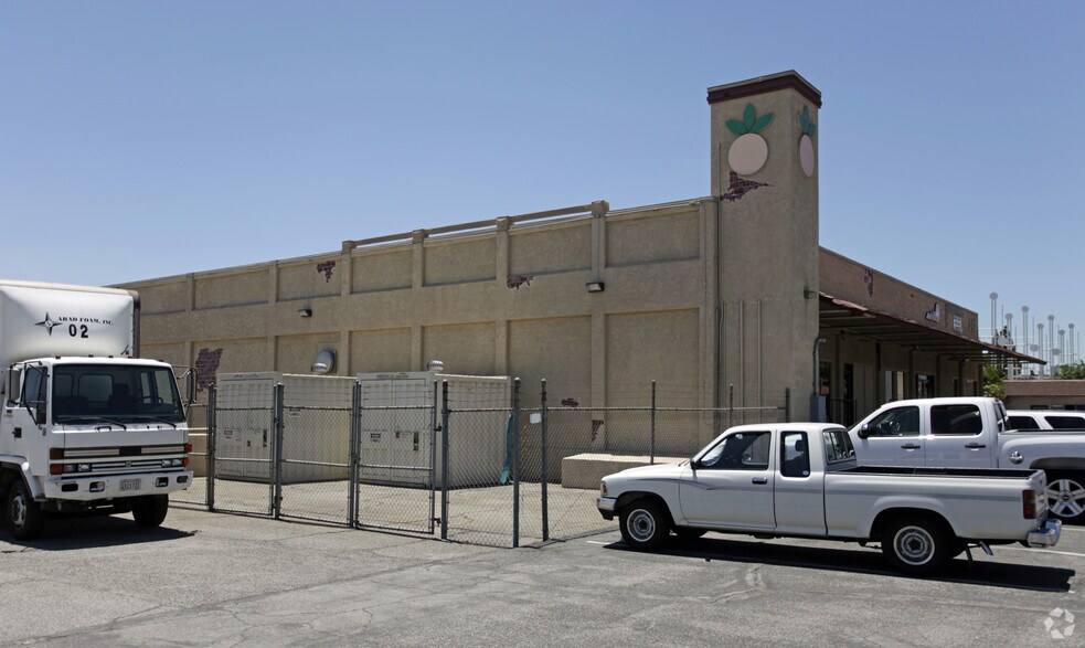 247 S Riverside Ave, Rialto, CA for sale - Building Photo - Image 2 of 9