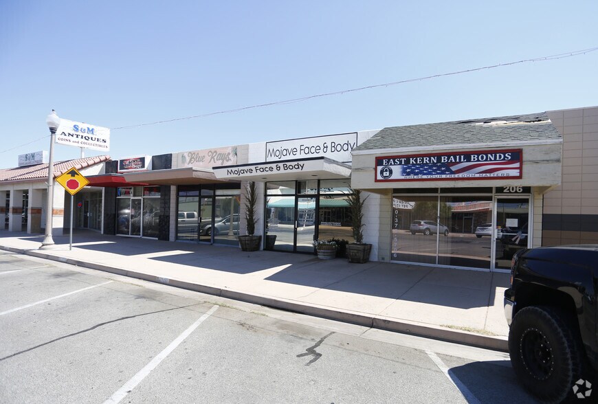 210-212 Balsam St, Ridgecrest, CA for sale - Primary Photo - Image 1 of 1