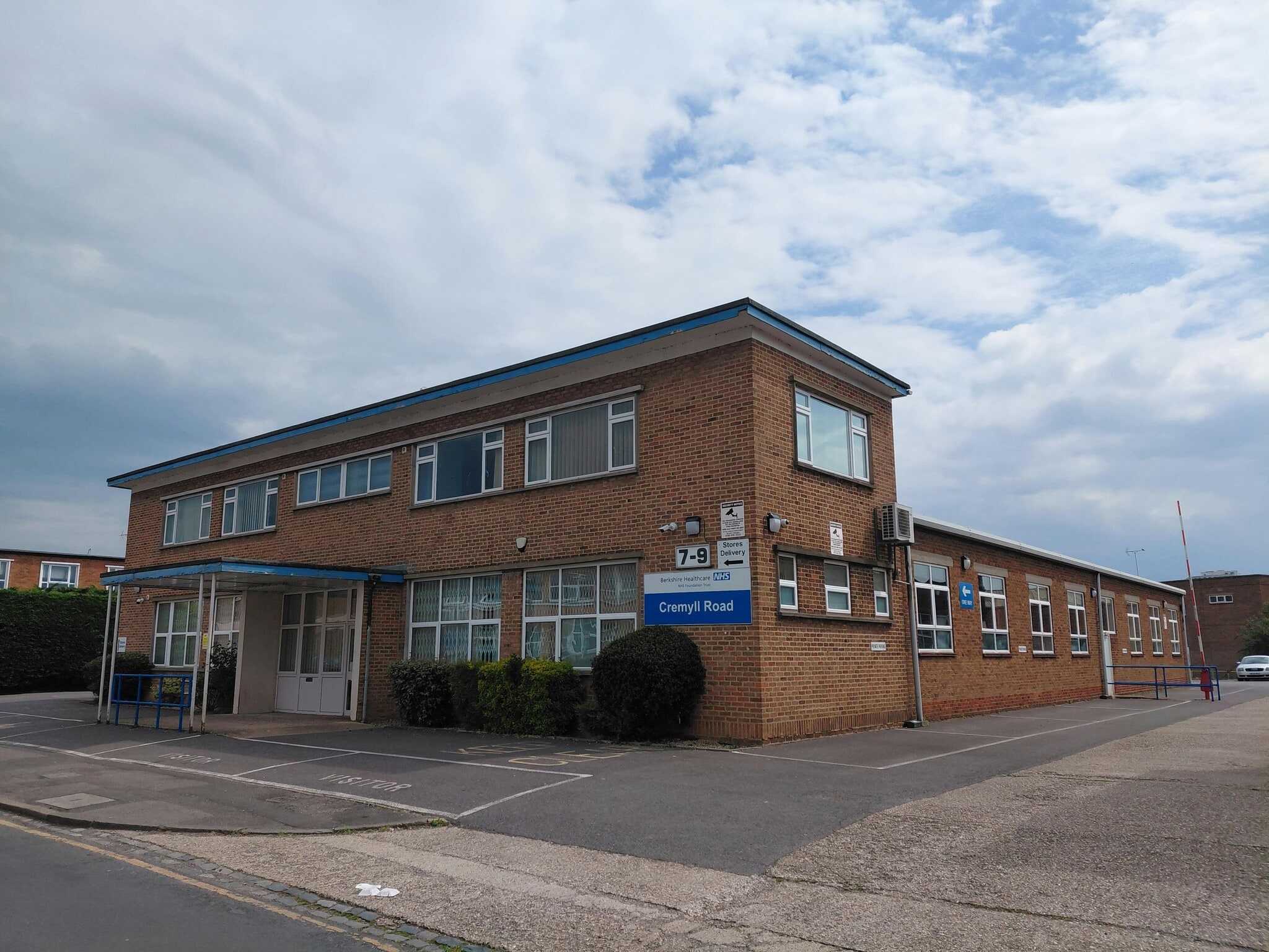 7-9 Cremyll Rd, Reading for lease Building Photo- Image 1 of 6